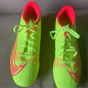 Nike Mercurial Soccer Cleats. Never worn